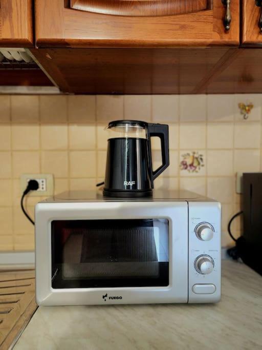 One Bd Flat Near Center With 24H Self Check In Lägenhet Tirana Exteriör bild